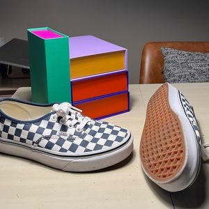 Checkerboard Vans Size 7